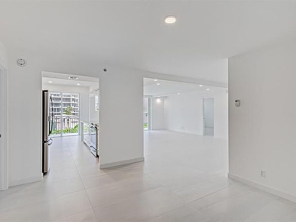 5th image of 500 Ocean Dr #3A