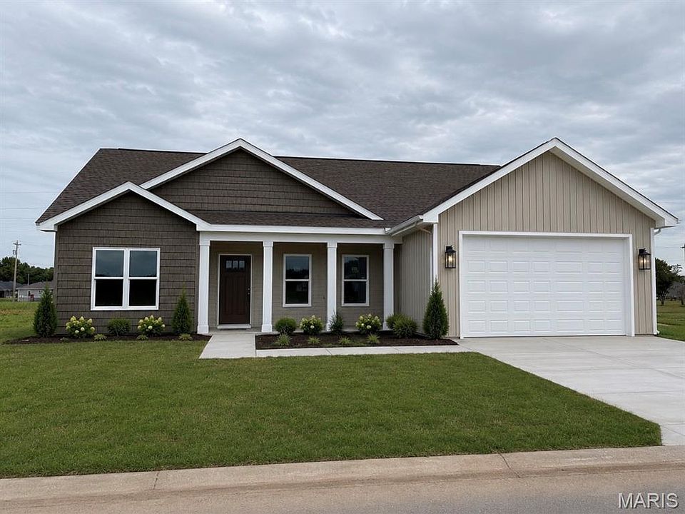 1st image of 810 Bollweevil Blvd
