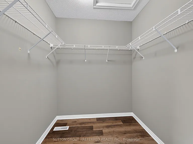 185 N Centre St #7 — Photo 22