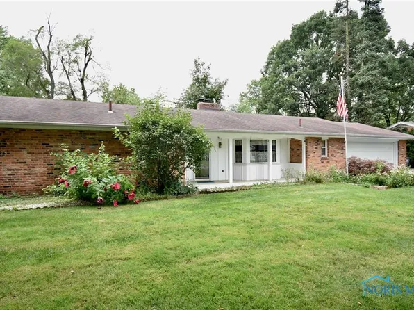 3713 Naples Dr, Toledo, OH 43615
