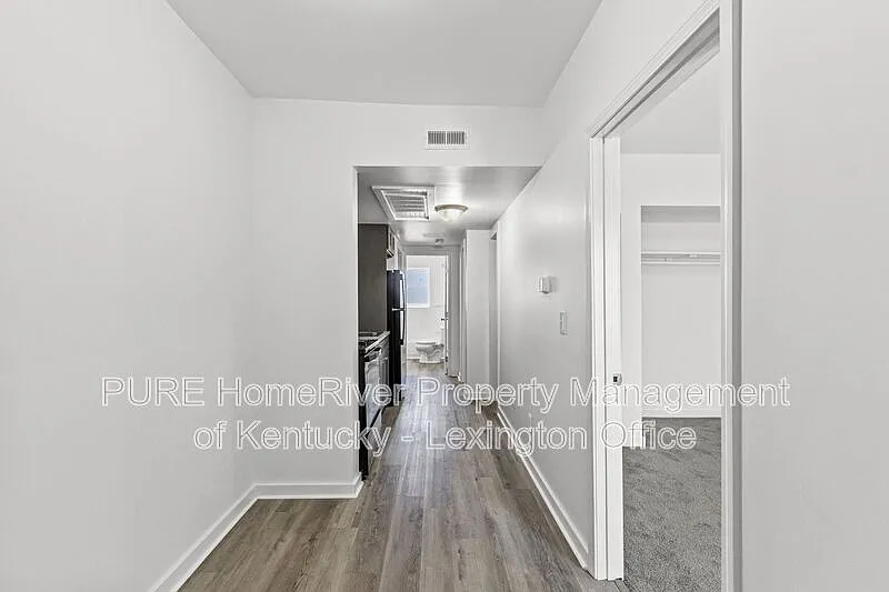 2 bed, 1.0 bath, 600 sqft, $850 — Photo 3
