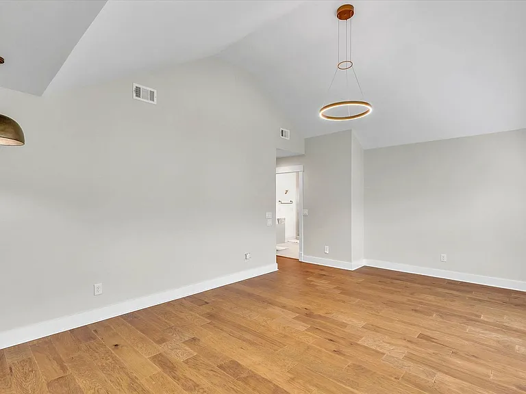 158 Bluffside Cir — Photo 34