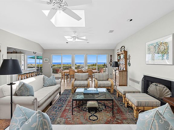 4th image of 405 Dune Road