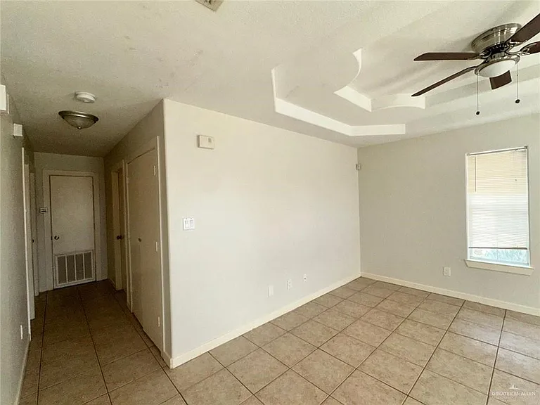 800 W Bronze Dr #2 — Photo 8