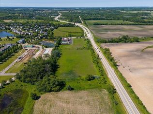 40 Us Highway 45, Lindenhurst, IL 60046