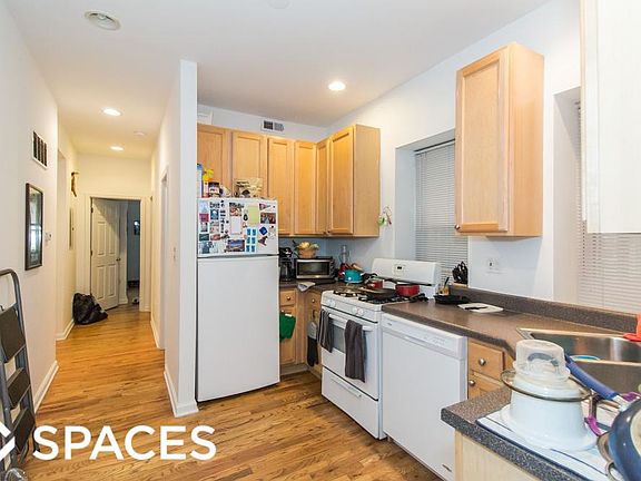 2nd image of 3455 N Bosworth Ave APT Gdn