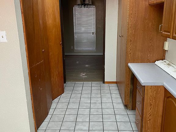 5th image of 10430 Black Walnut Dr
