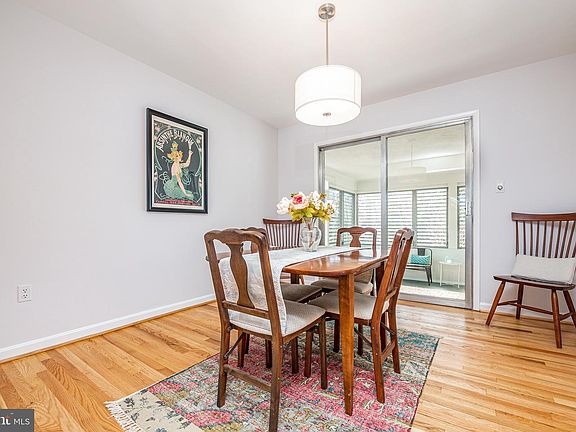 5th image of 2900 Maplewood Pl