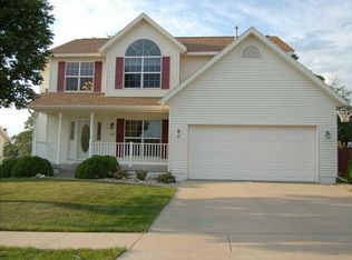 1126 English Ln NE, Cedar Rapids, IA 52402