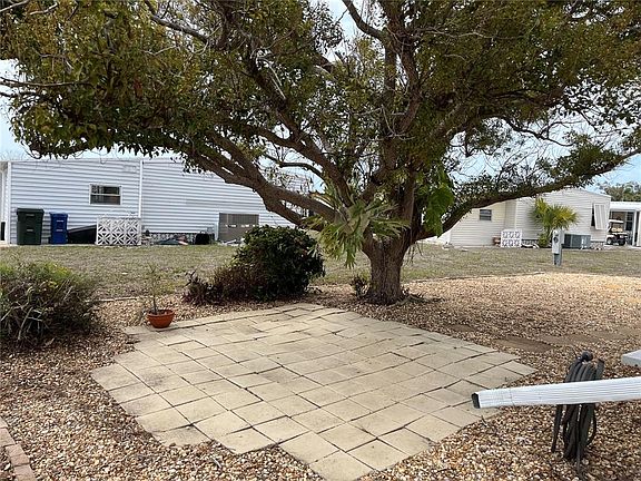 4th image of 873 Baveno Dr
