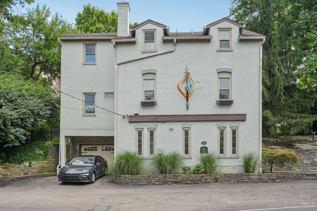 Real estate listing image