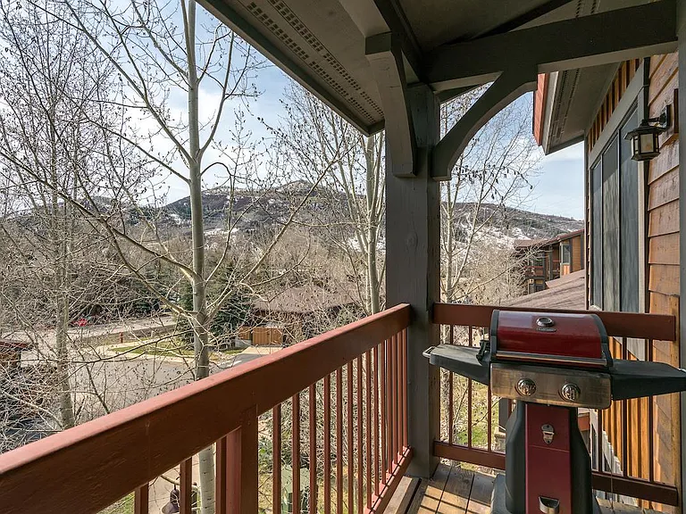 580 Anglers Dr #302 — Photo 8