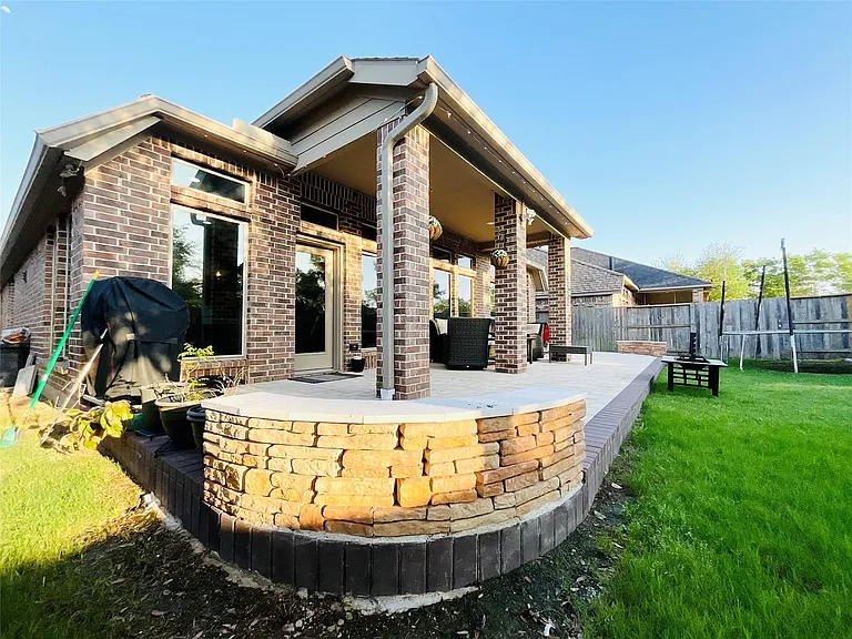 2507 Elmwood Trl — Photo 33