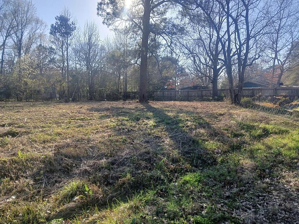 1st image of 0 W Maple St