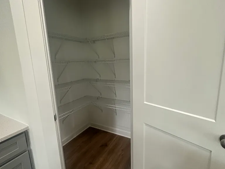 1481 Lake Dr — Photo 6