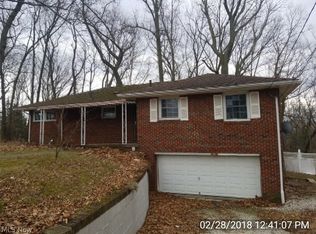 2000 Newton St, Barberton, OH 44203