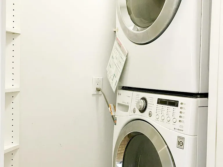 Oversized, energy efficient washer & dryer