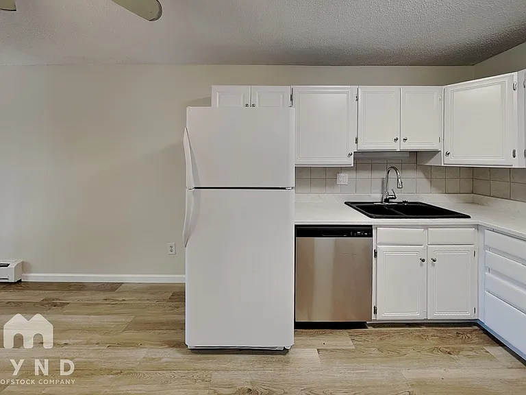 7020 E Girard Ave #109 — Photo 5