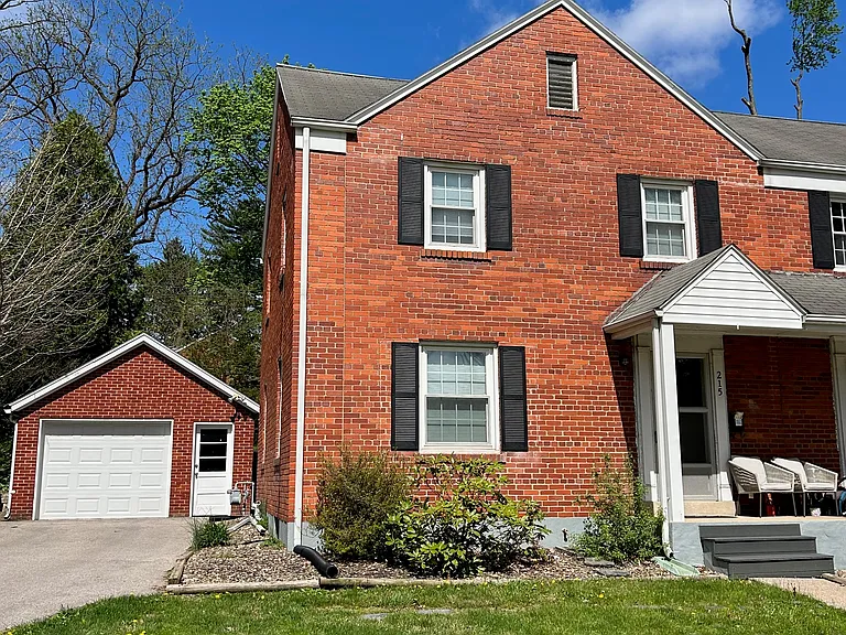 215 Westerly Pkwy — Photo 2