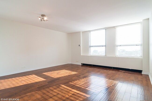 1st image of 2626 N Lakeview Ave APT 705