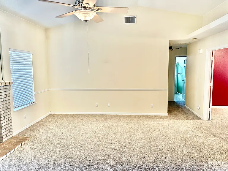 5811 W Fremont Ave — Photo 7
