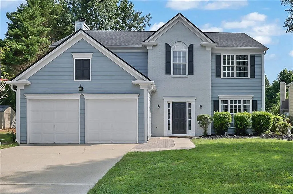 4 bed, 2.5 bath, 2352 sqft, $2,750 — Photo 1
