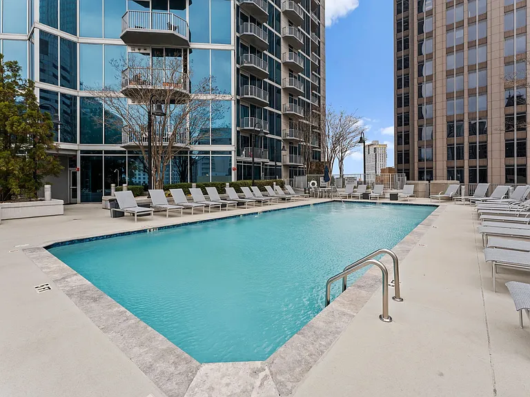 210 N Church St #1606 — Photo 31