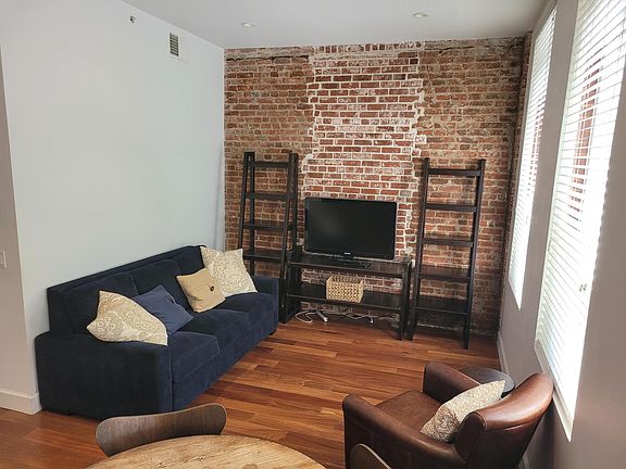 5th image of 25 Hotaling Pl Unit D