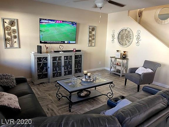 4th image of 5344 Mountain Garland Ln