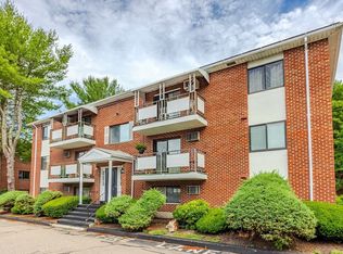 60 Colonial Dr UNIT 7, Andover, MA 01810