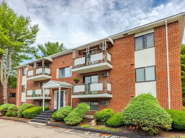 60 Colonial Dr Unit 7, Andover, MA 01810