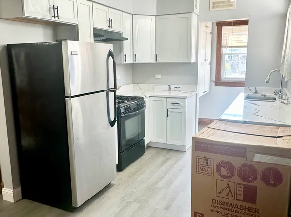 3054 N Major Ave APT 2, Chicago, IL 60634
