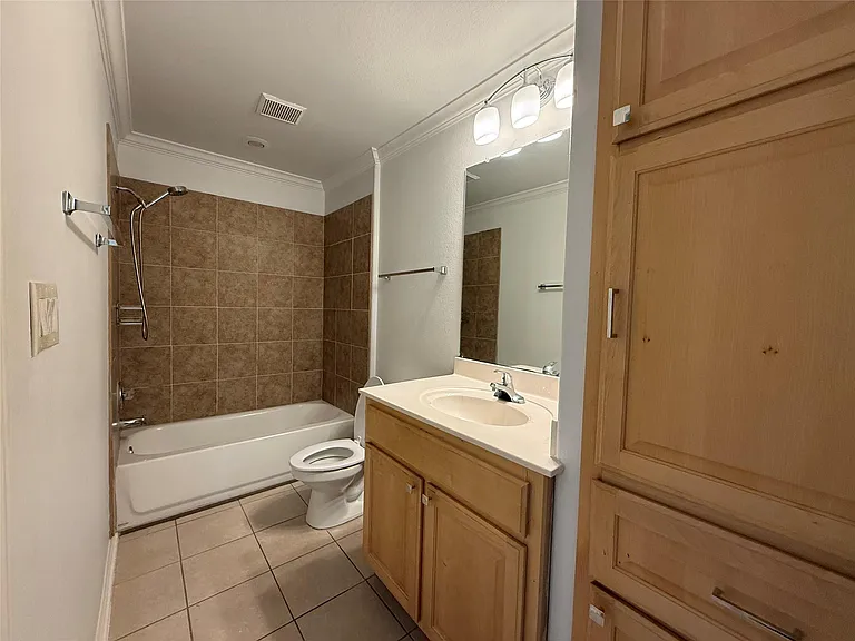 3209 Macarthur Ave #A — Photo 12