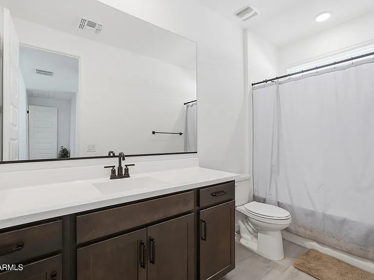 4650 W Gilbert Ct — Photo 23