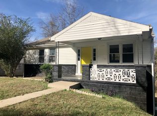 18 Edgehill Dr UNIT A, Clarksville, TN 37040