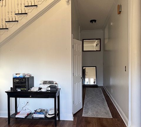 3rd image of 822 Crawford Ave