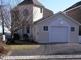 36 Harbor View Ave, Norwalk, CT 06854