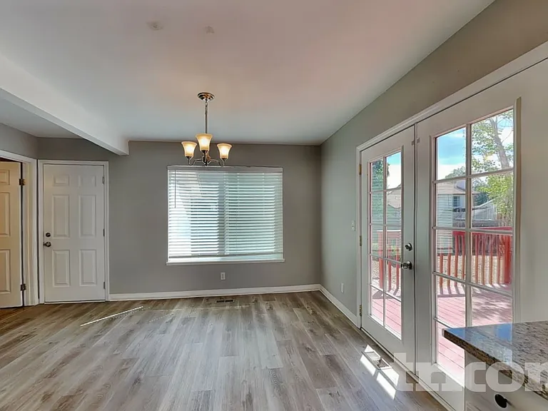 3812 S Ceylon Way — Photo 4