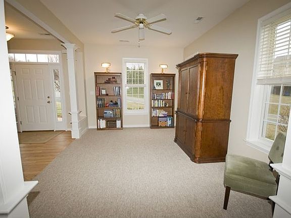 Living Room - view 2