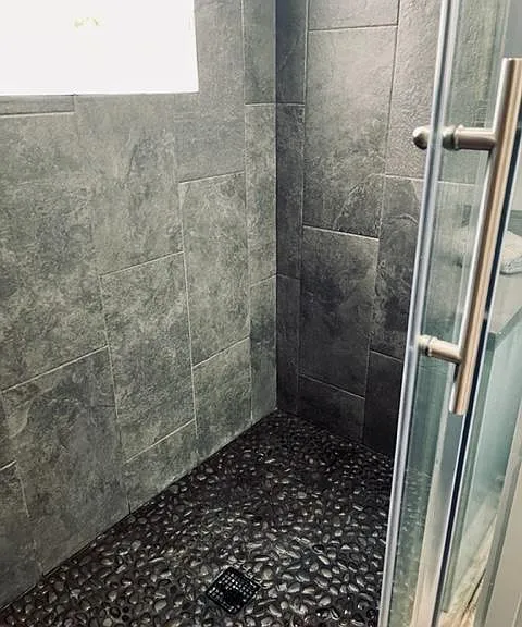 2nd Floor Bathroom