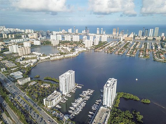 5th image of 17111 Biscayne Blvd Unit 909
