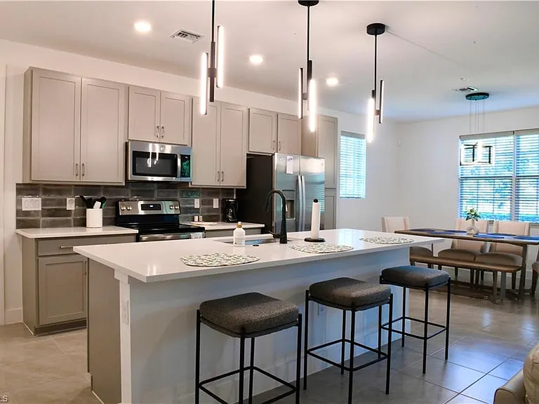 26390 Coco Cay Cir #101 — Photo 2