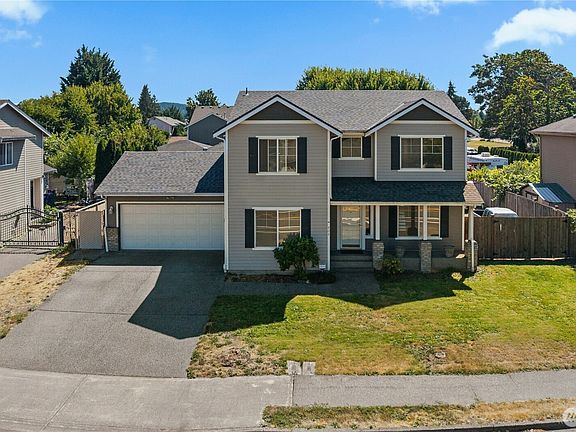 2nd image of 404 12th Street SE