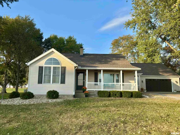 1202 Tazewood Rd, Eureka, IL 61530