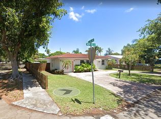 1943 Mayo St, Hollywood, FL 33020