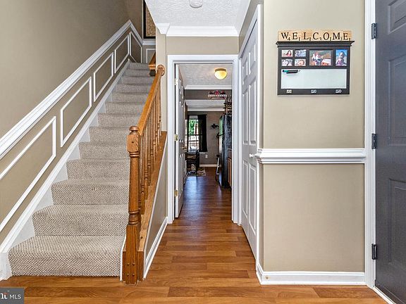 3rd image of 20140 Daniels Cir