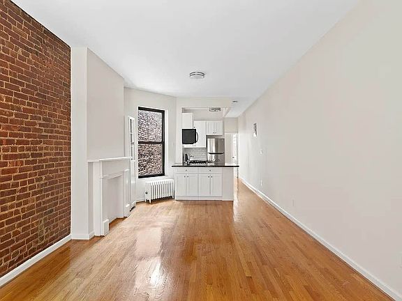 3rd image of 507 E 87th St #301