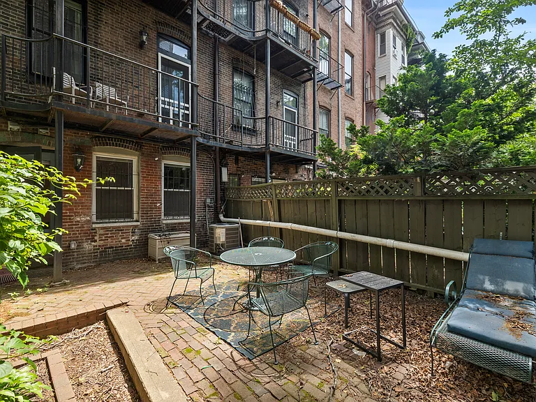 38 Dartmouth St #1 — Photo 10