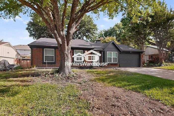 1408 Seely St — Photo 3