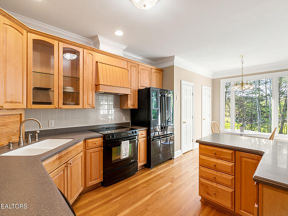 5th image of 12400 Camdenbridge Dr